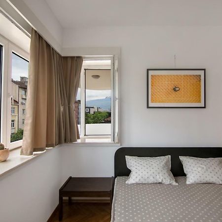 Design Apartment In Sofia Top City Center ภายนอก รูปภาพ